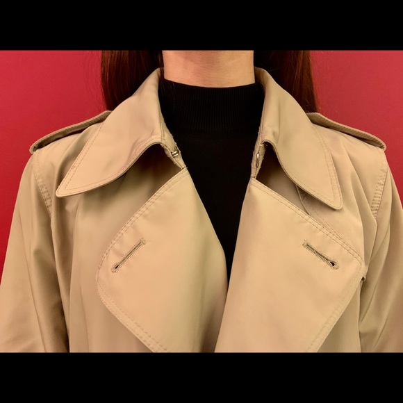 Uniqlo Nude Women’s Trench Coat! 🧥 - Picture 5 of 8